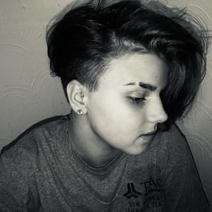 Meet your Posher, Jenna